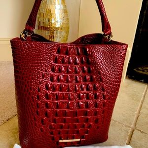 NWT Brahmin Amelia Bucket Bag
